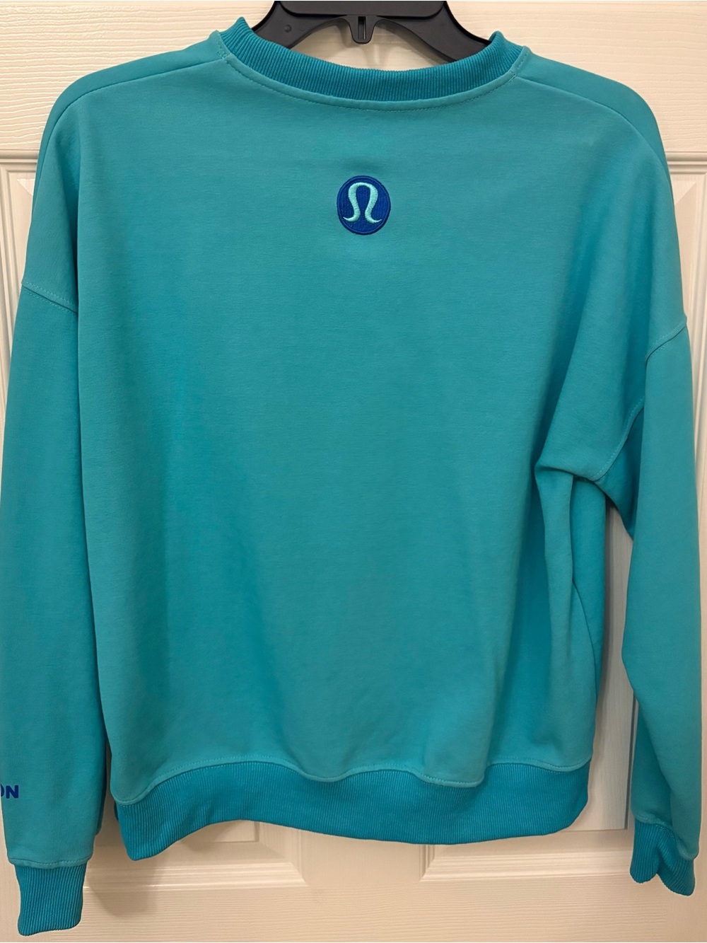 Turquoise Crewneck Cropped Sweatshirt
